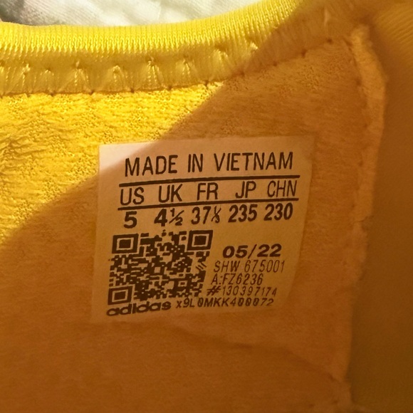 Adidas Bright Yellow MND_R1 V2 Tennis Shoe - Picture 6 of 6